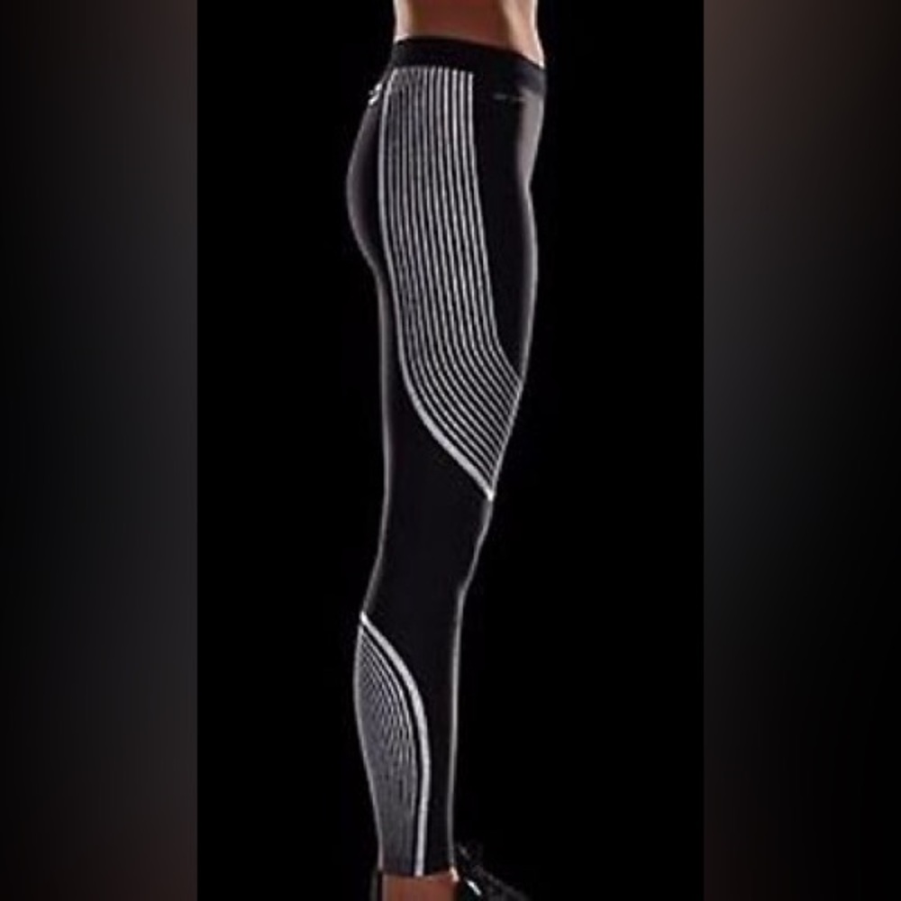 Nike Flash Running Speed Legging size small reflective leggings